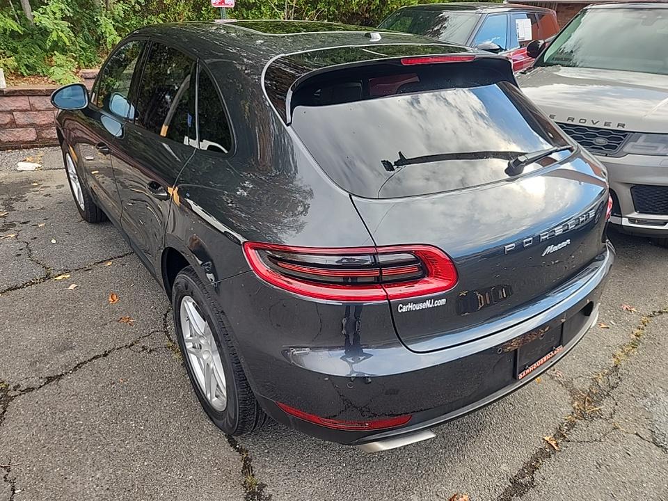 2017 Porsche Macan Base AWD