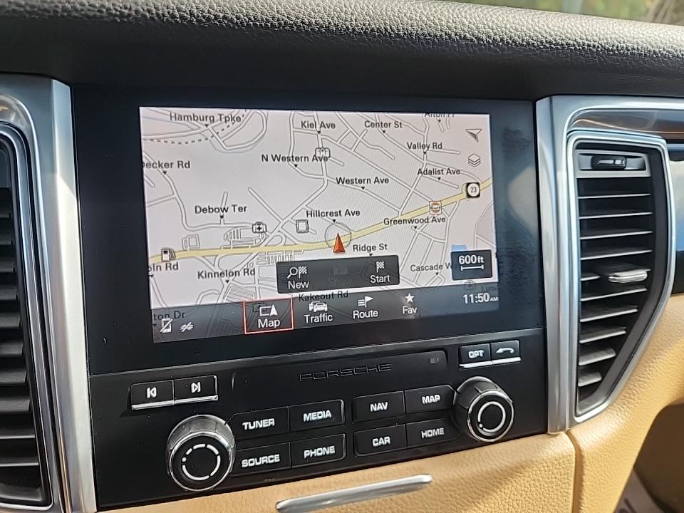 2017 Porsche Macan Base AWD