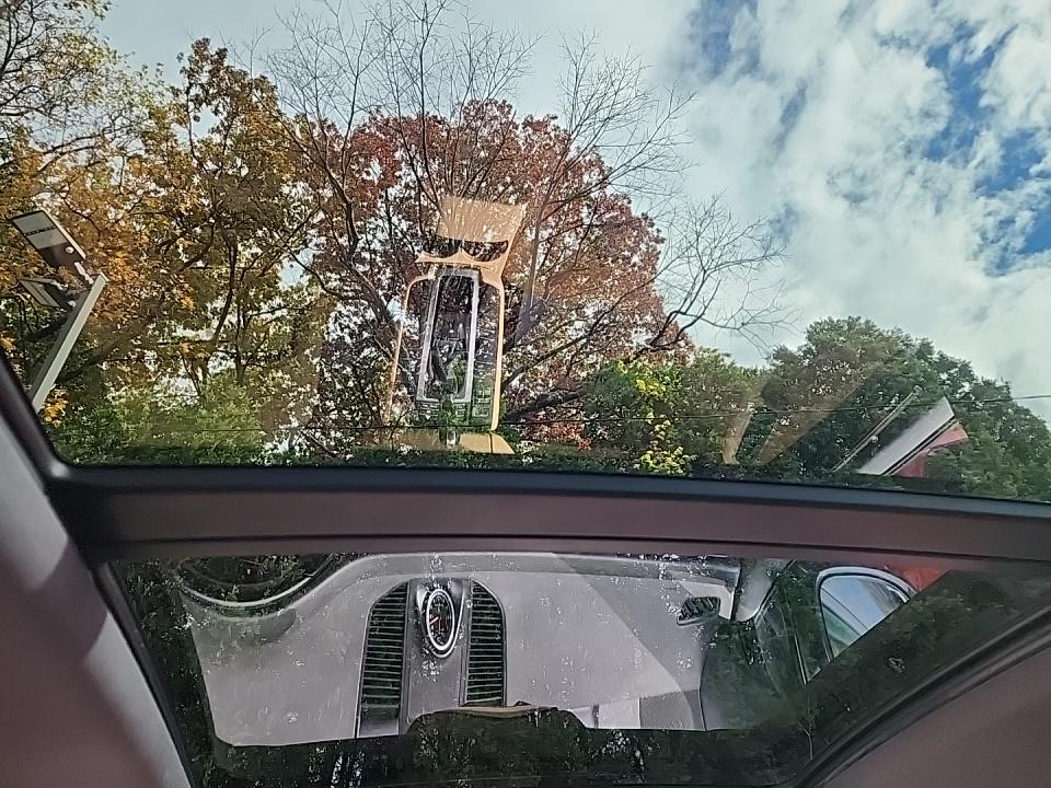 2017 Porsche Macan Base AWD