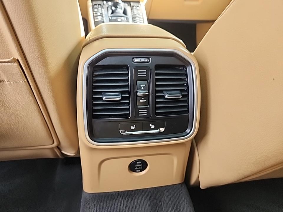 2017 Porsche Macan Base AWD