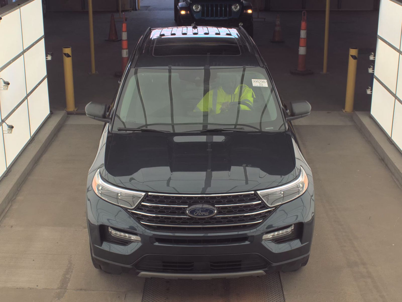 2023 Ford Explorer XLT AWD