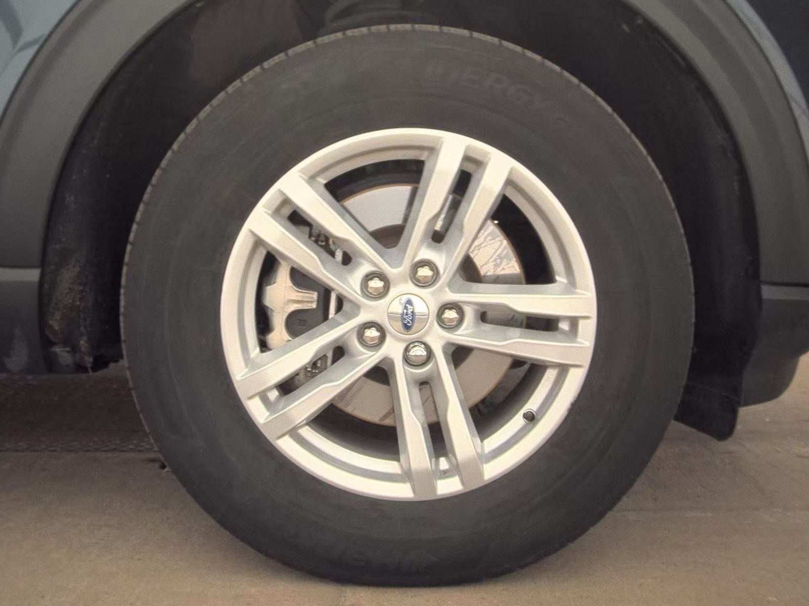 2023 Ford Explorer XLT AWD