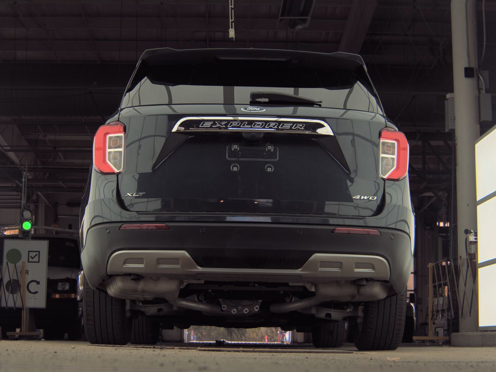 2023 Ford Explorer XLT AWD