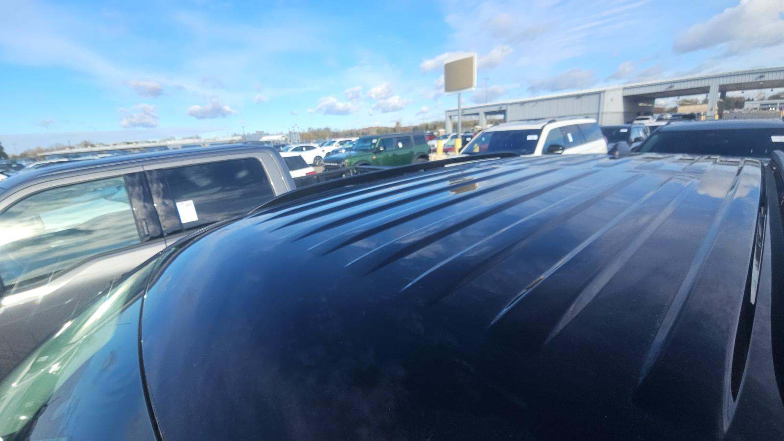 2025 Ford Explorer Active AWD