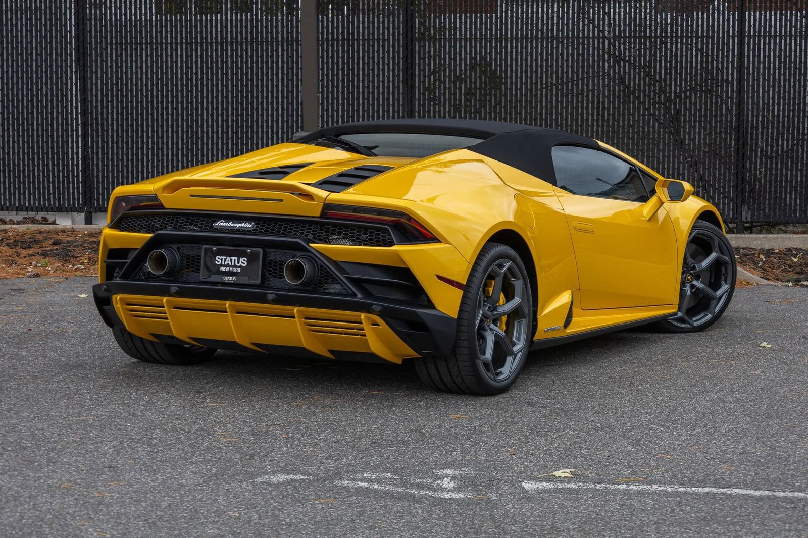 2024 Lamborghini Huracan EVO AWD