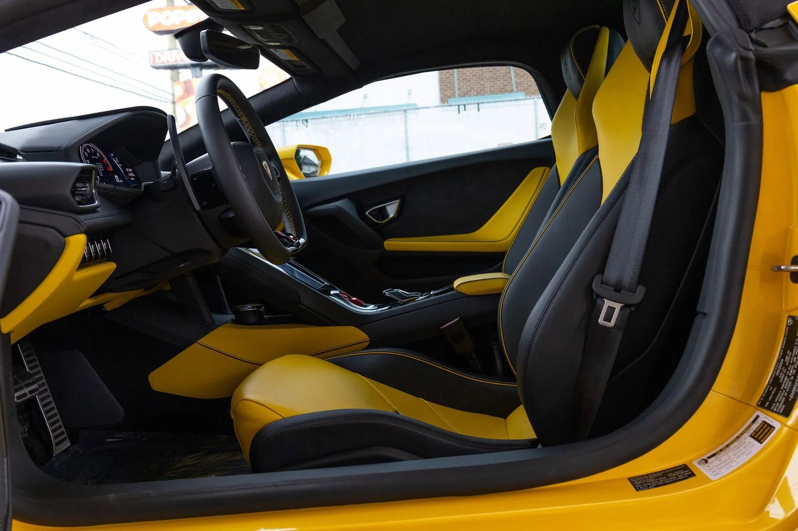 2024 Lamborghini Huracan EVO AWD