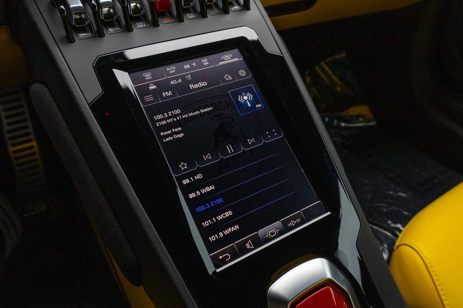 2024 Lamborghini Huracan EVO AWD