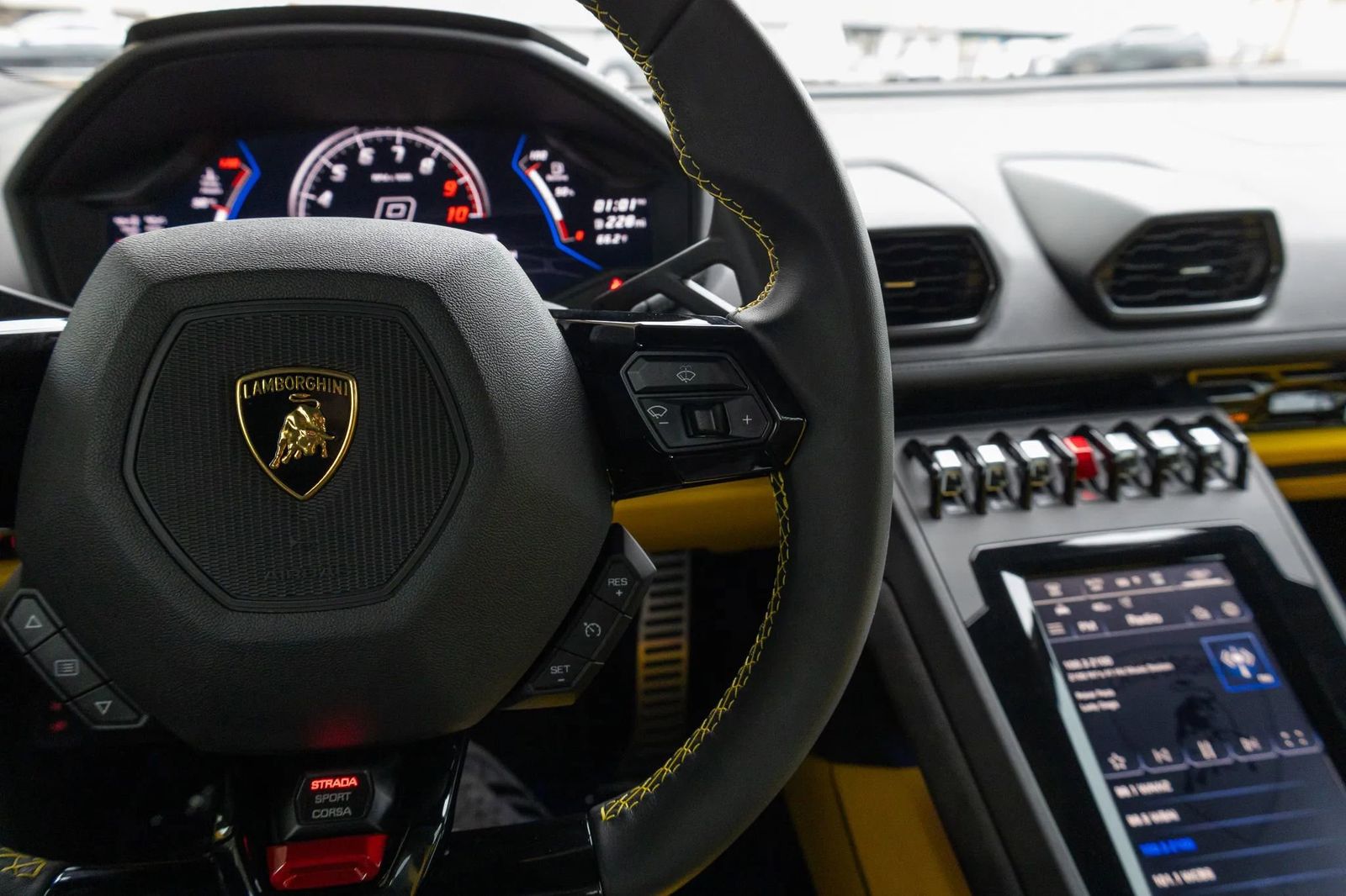 2024 Lamborghini Huracan EVO AWD