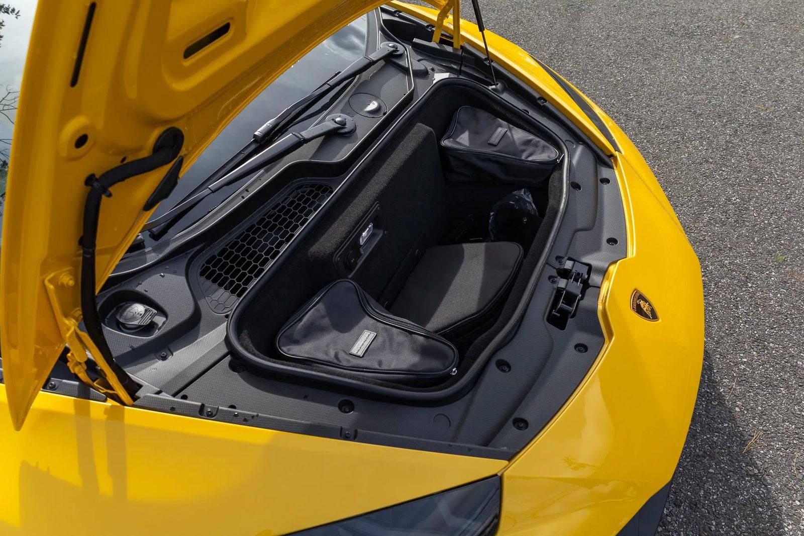 2024 Lamborghini Huracan EVO AWD