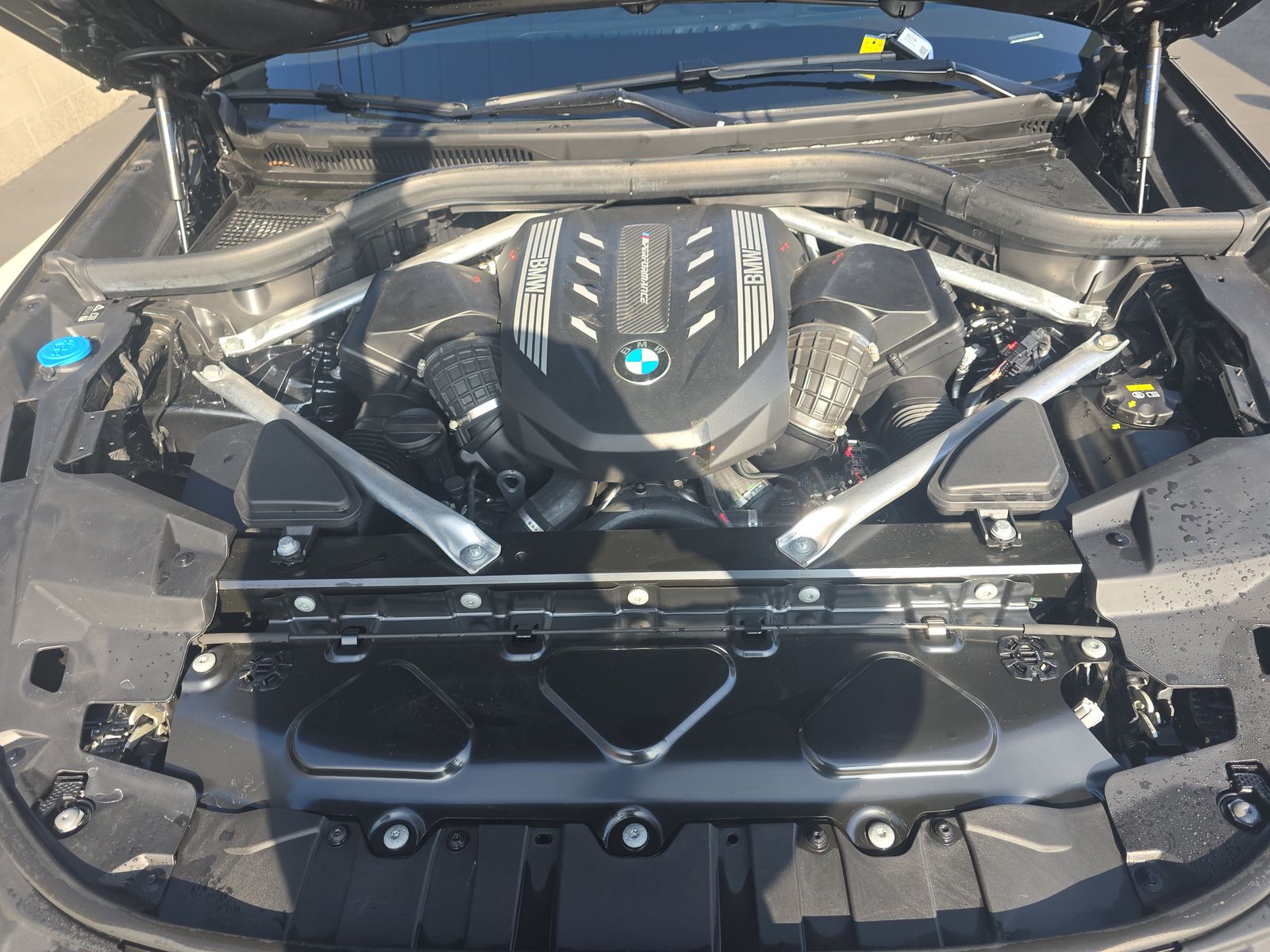 2023 BMW X6 M50i AWD