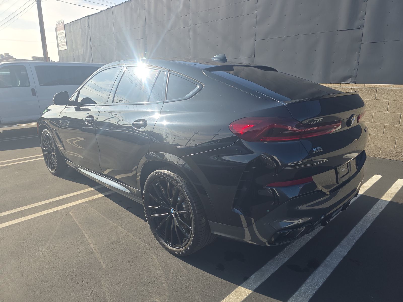 2023 BMW X6 M50i AWD
