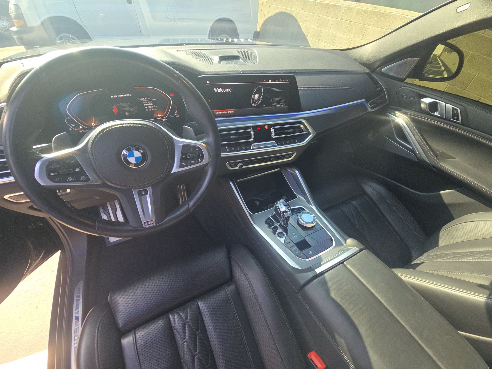 2023 BMW X6 M50i AWD