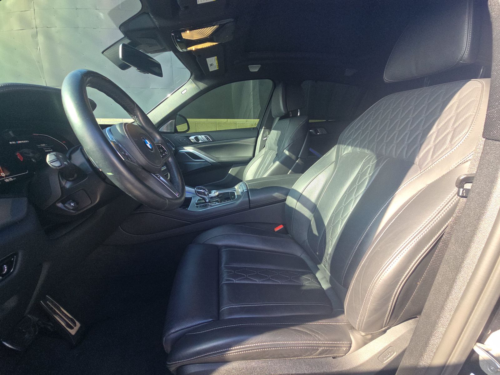 2023 BMW X6 M50i AWD