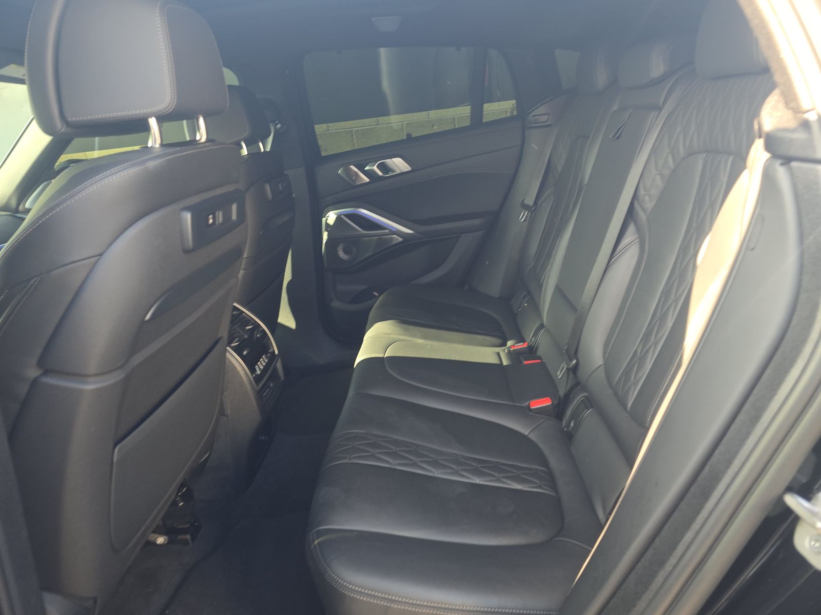 2023 BMW X6 M50i AWD