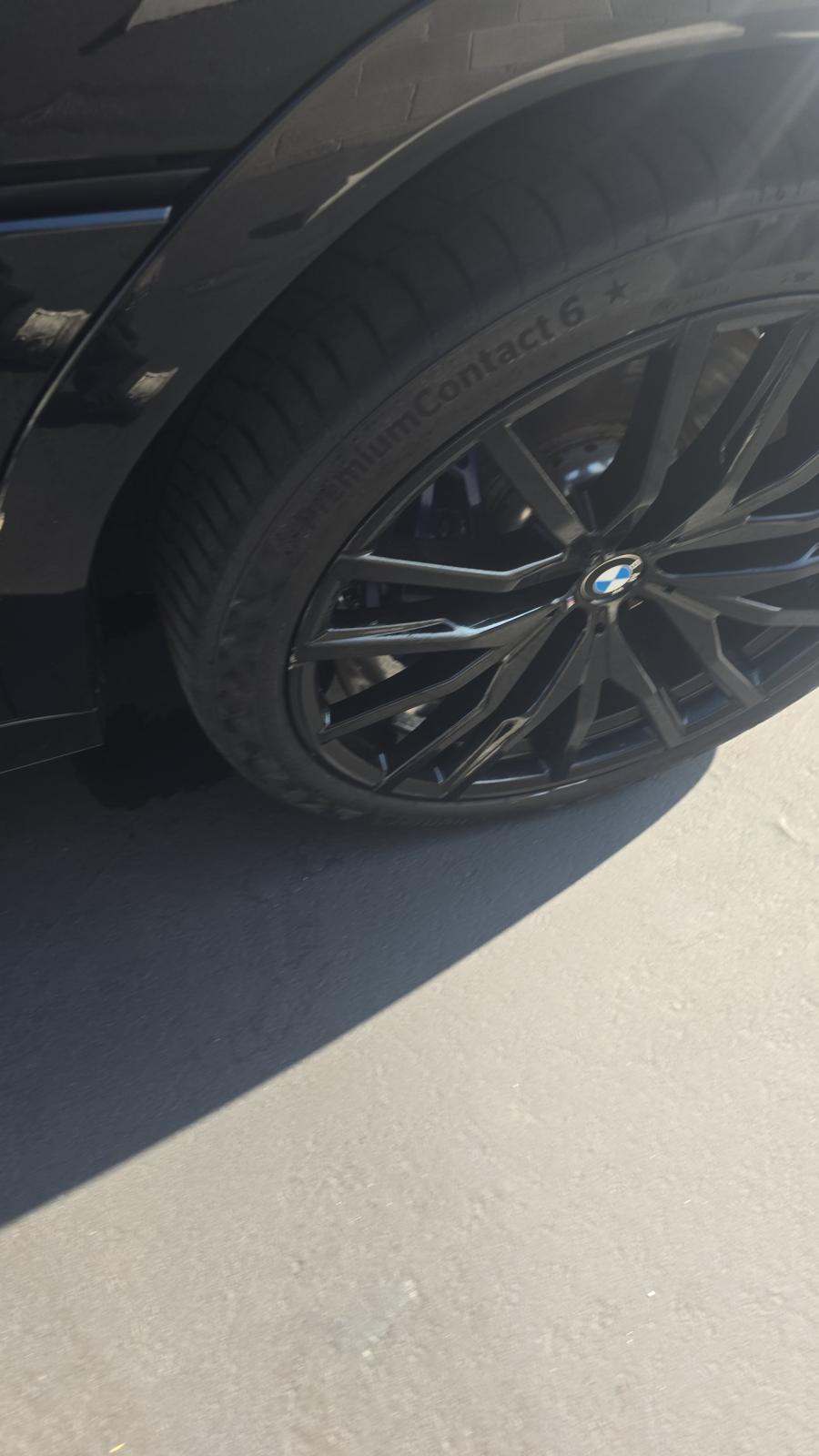 2023 BMW X6 M50i AWD