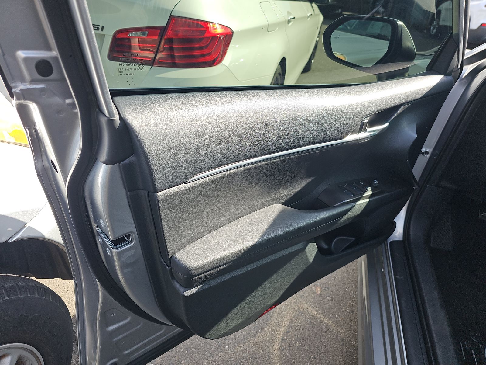 2024 Toyota Camry SE FWD