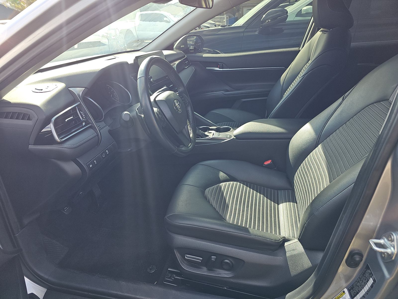 2024 Toyota Camry SE FWD