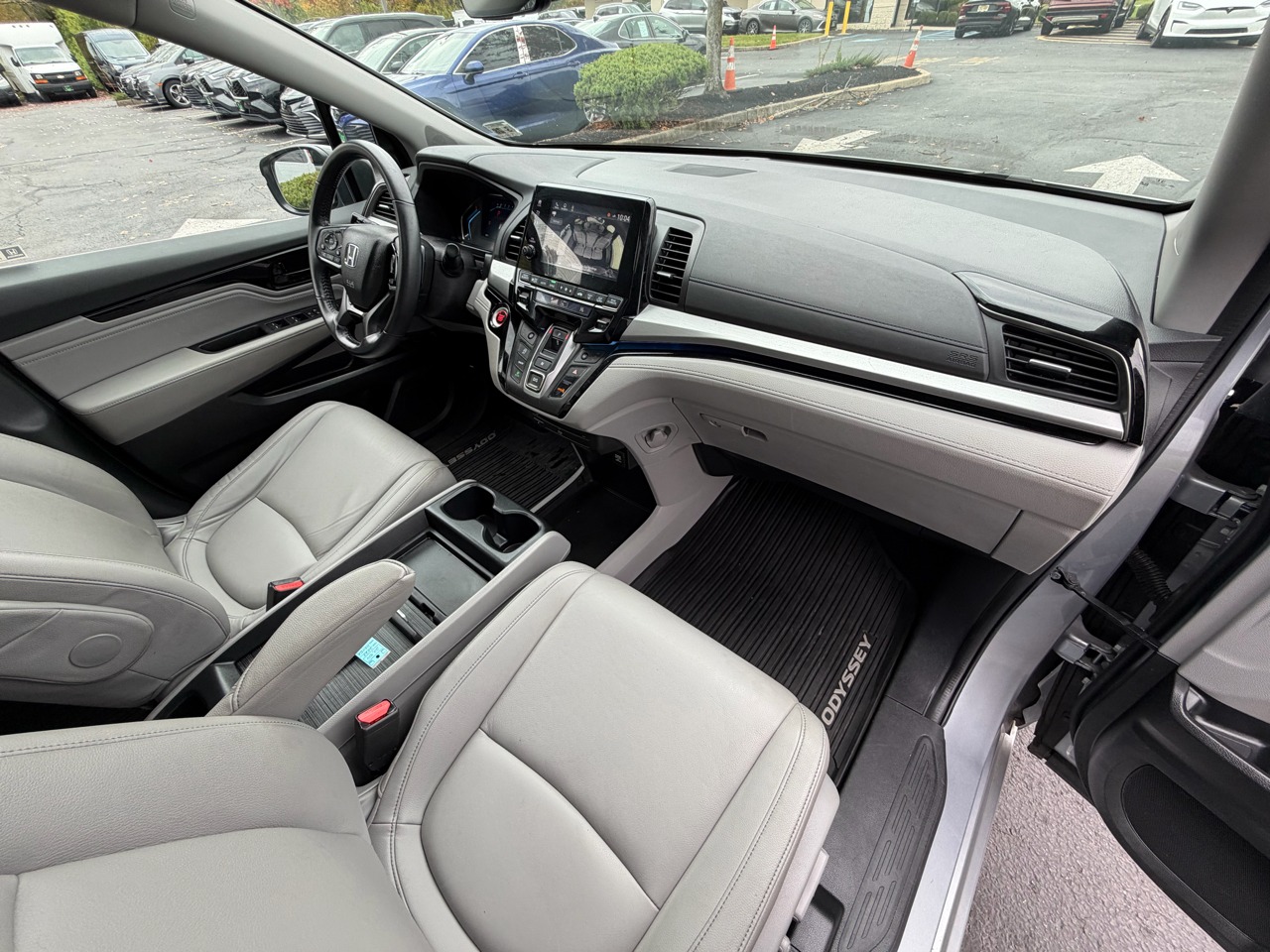 2023 Honda Odyssey Touring FWD