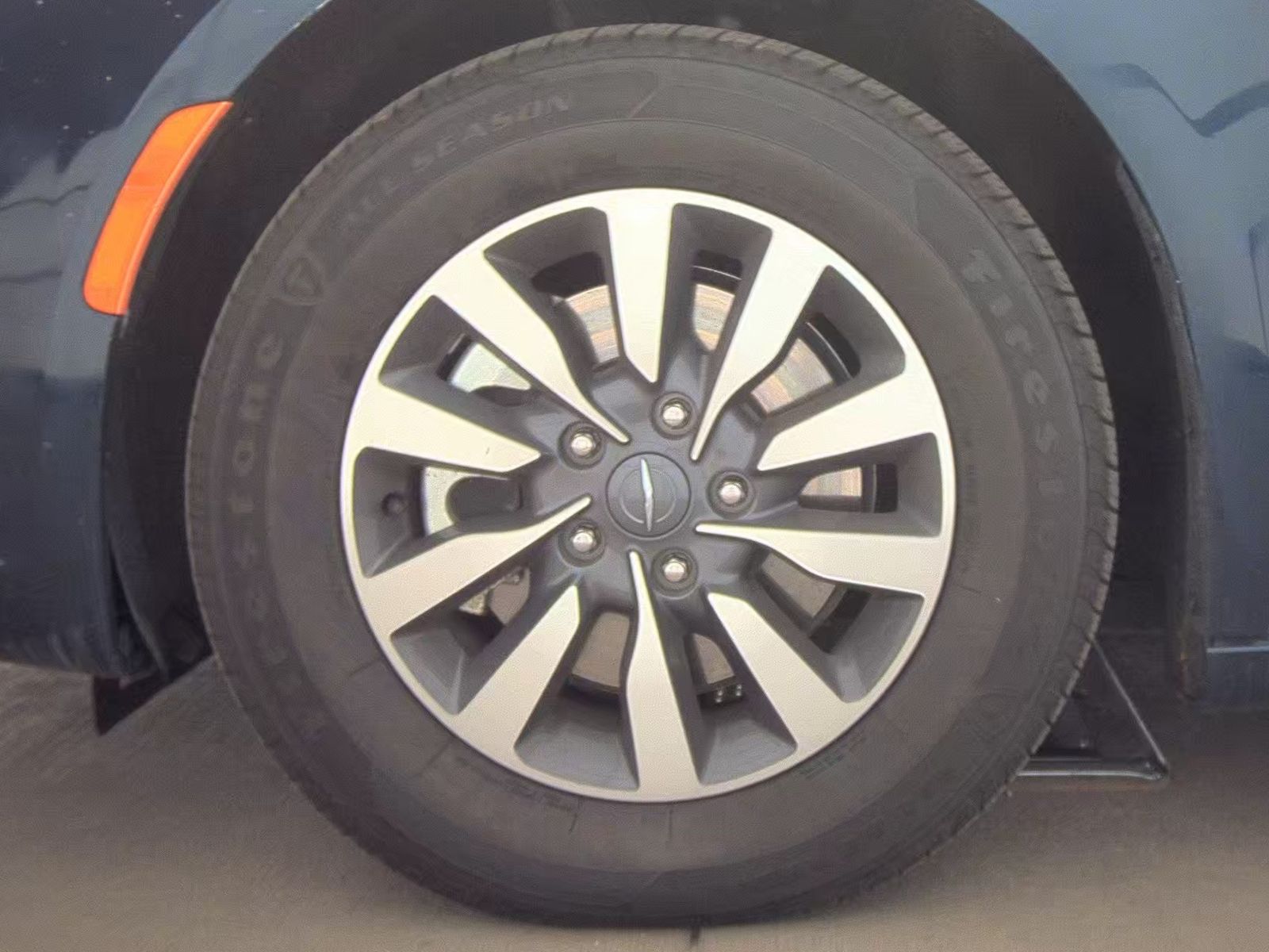 2024 Chrysler Pacifica Hybrid Select FWD