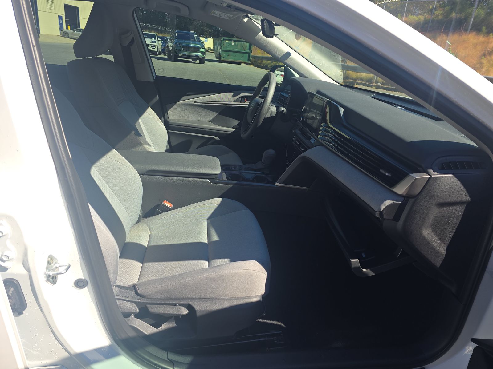 2025 Toyota Camry LE FWD