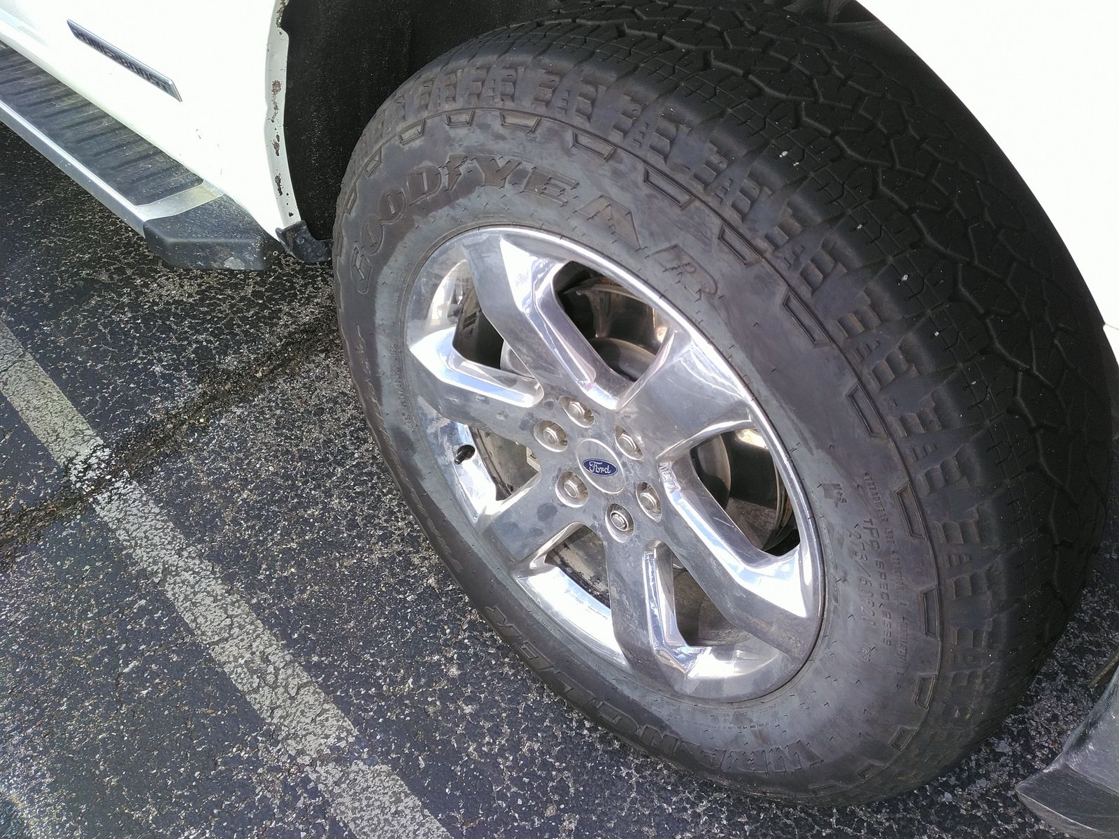 2023 Ford F-150 Hybrid Lariat AWD