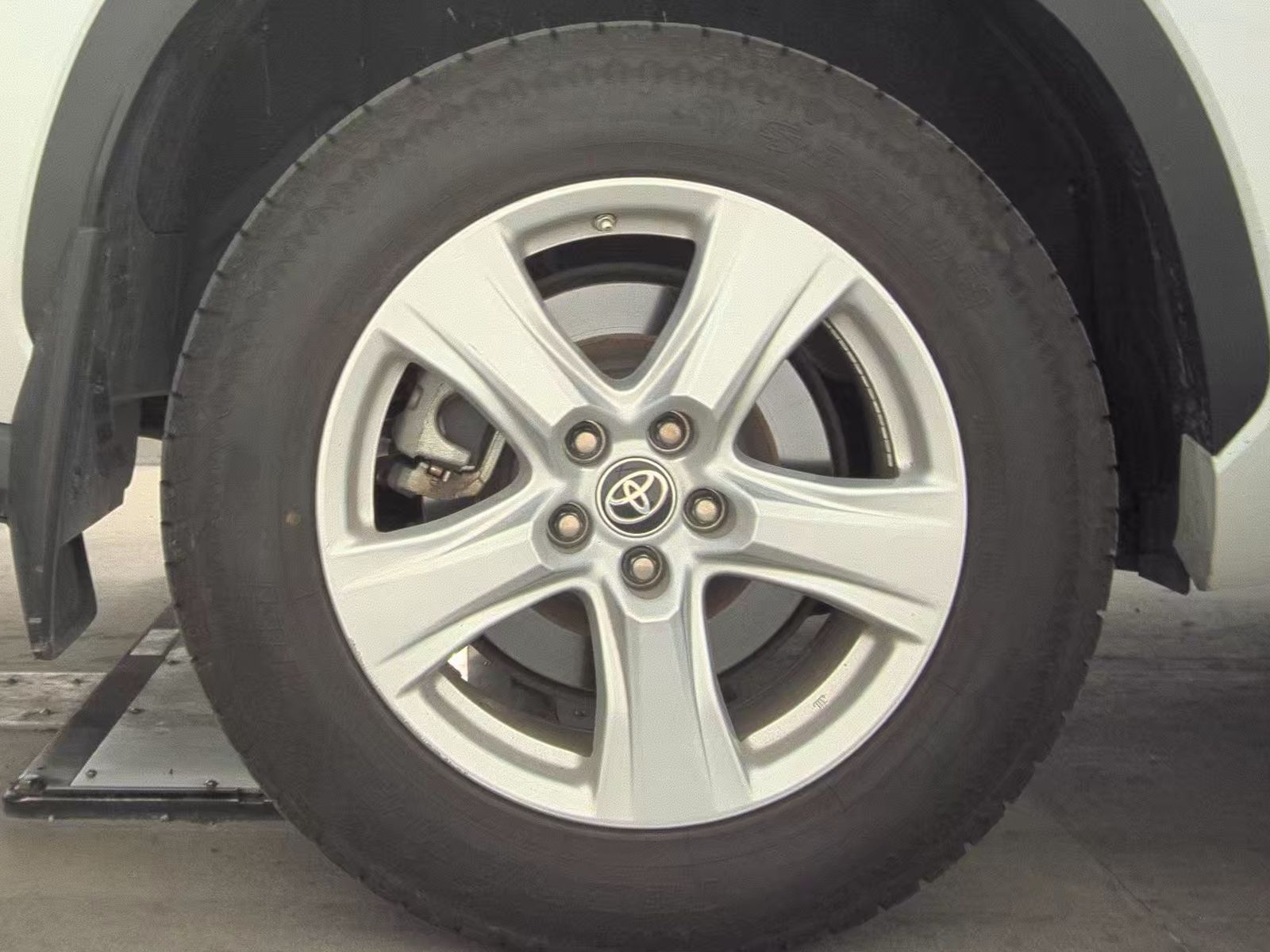 2023 Toyota Highlander LE AWD