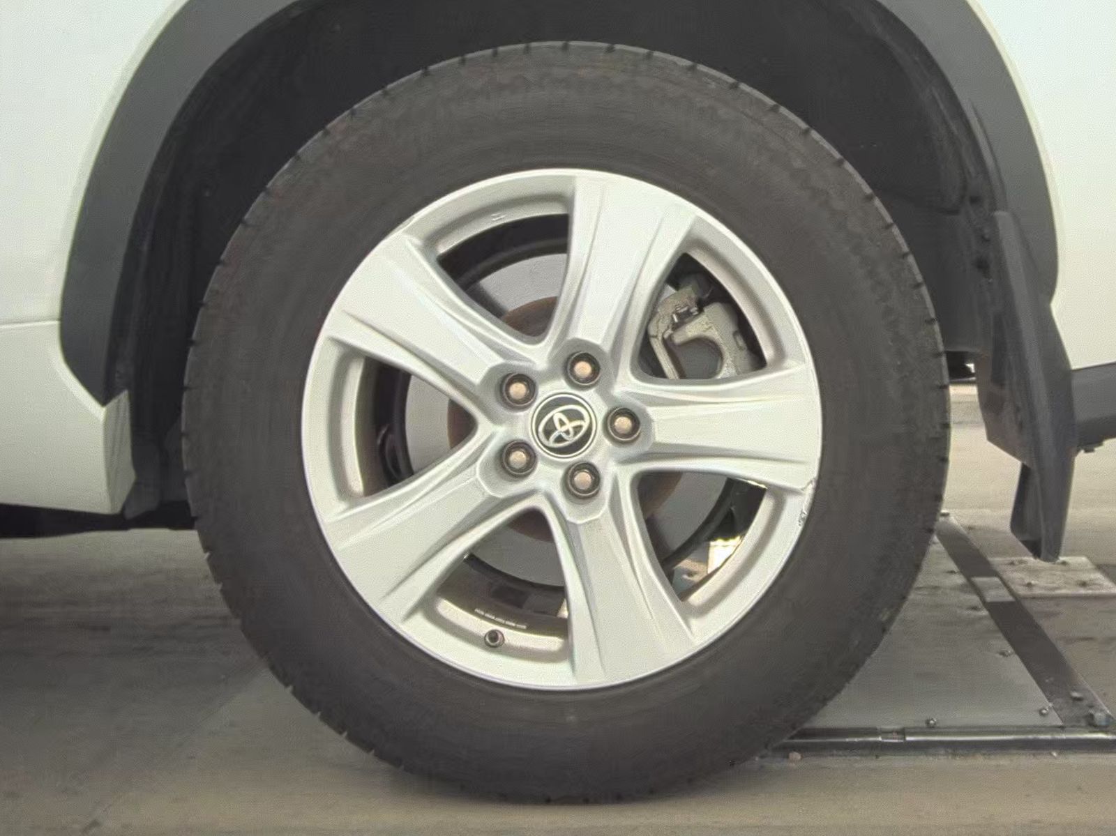 2023 Toyota Highlander LE AWD