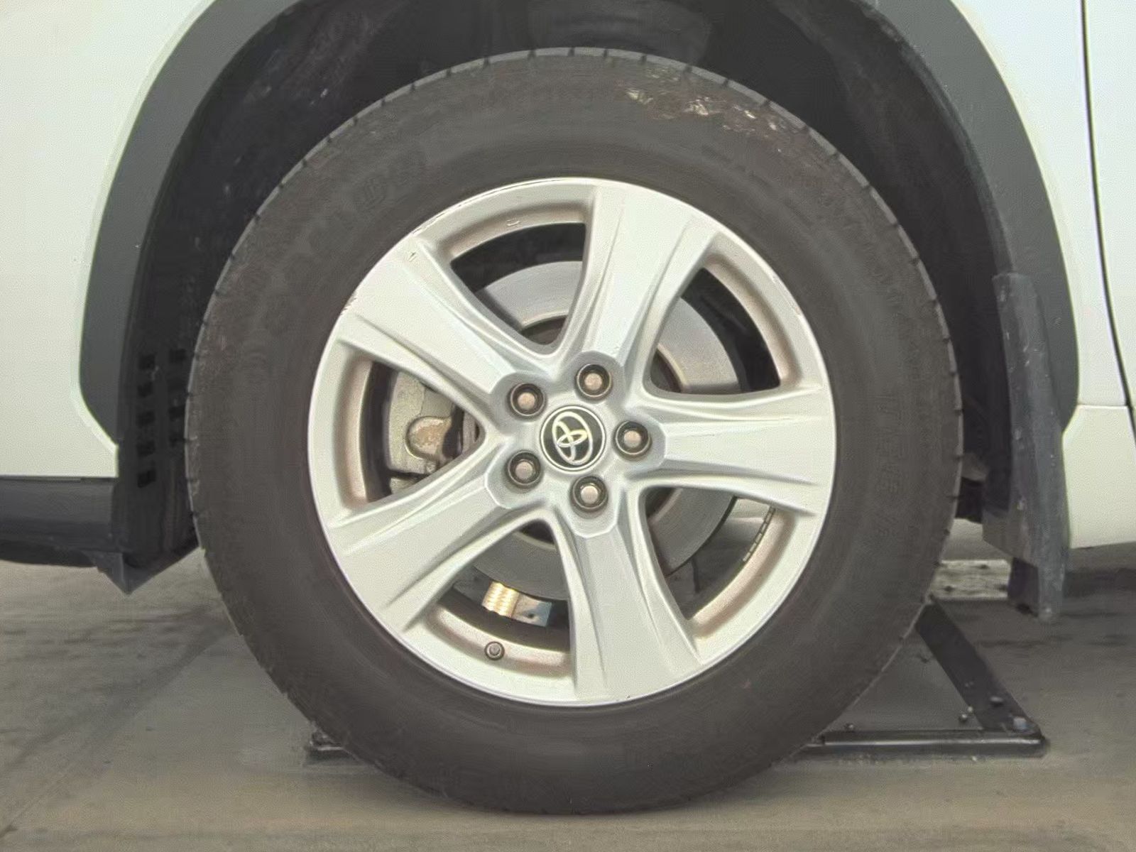 2023 Toyota Highlander LE AWD