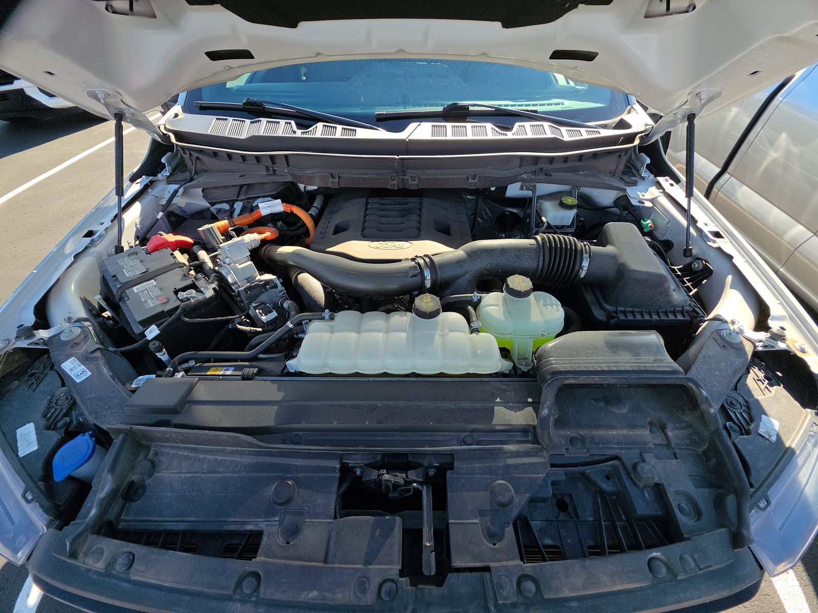 2023 Ford F-150 Hybrid XLT AWD