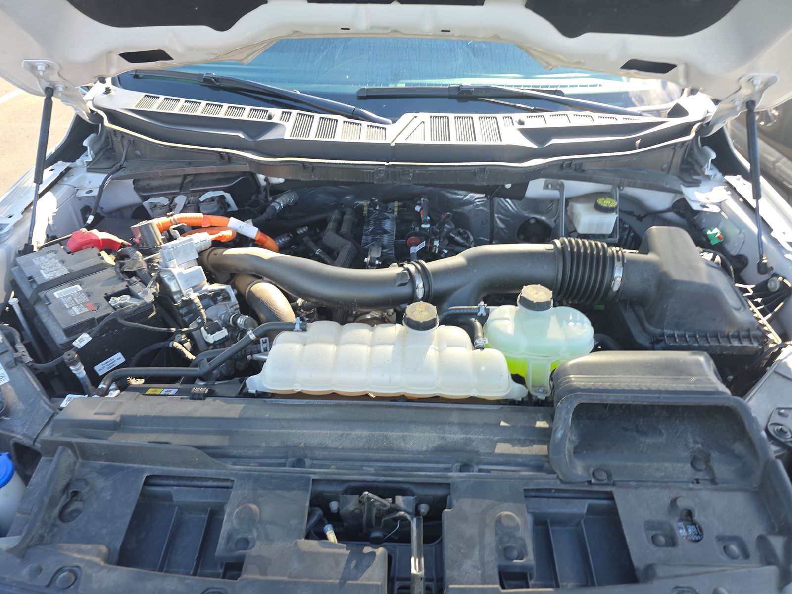 2024 Ford F-150 Hybrid XLT AWD