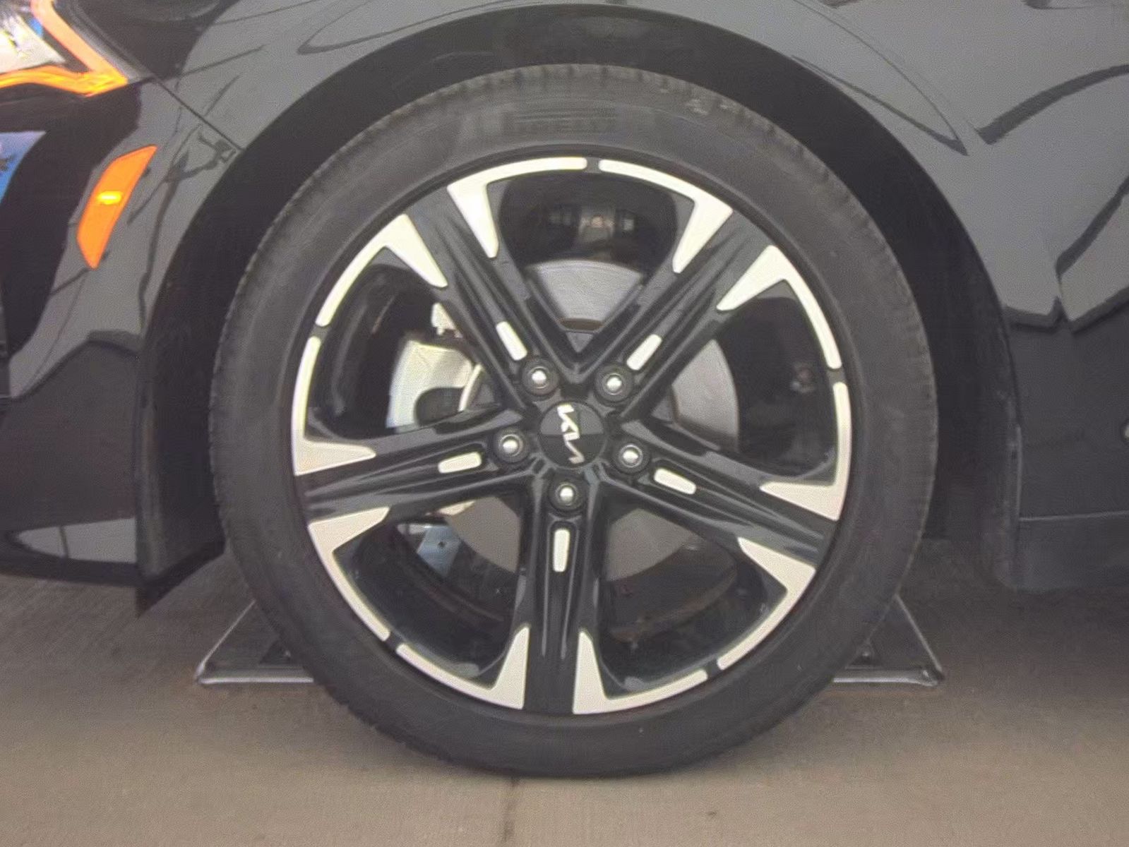 2023 Kia K5 GT-Line FWD