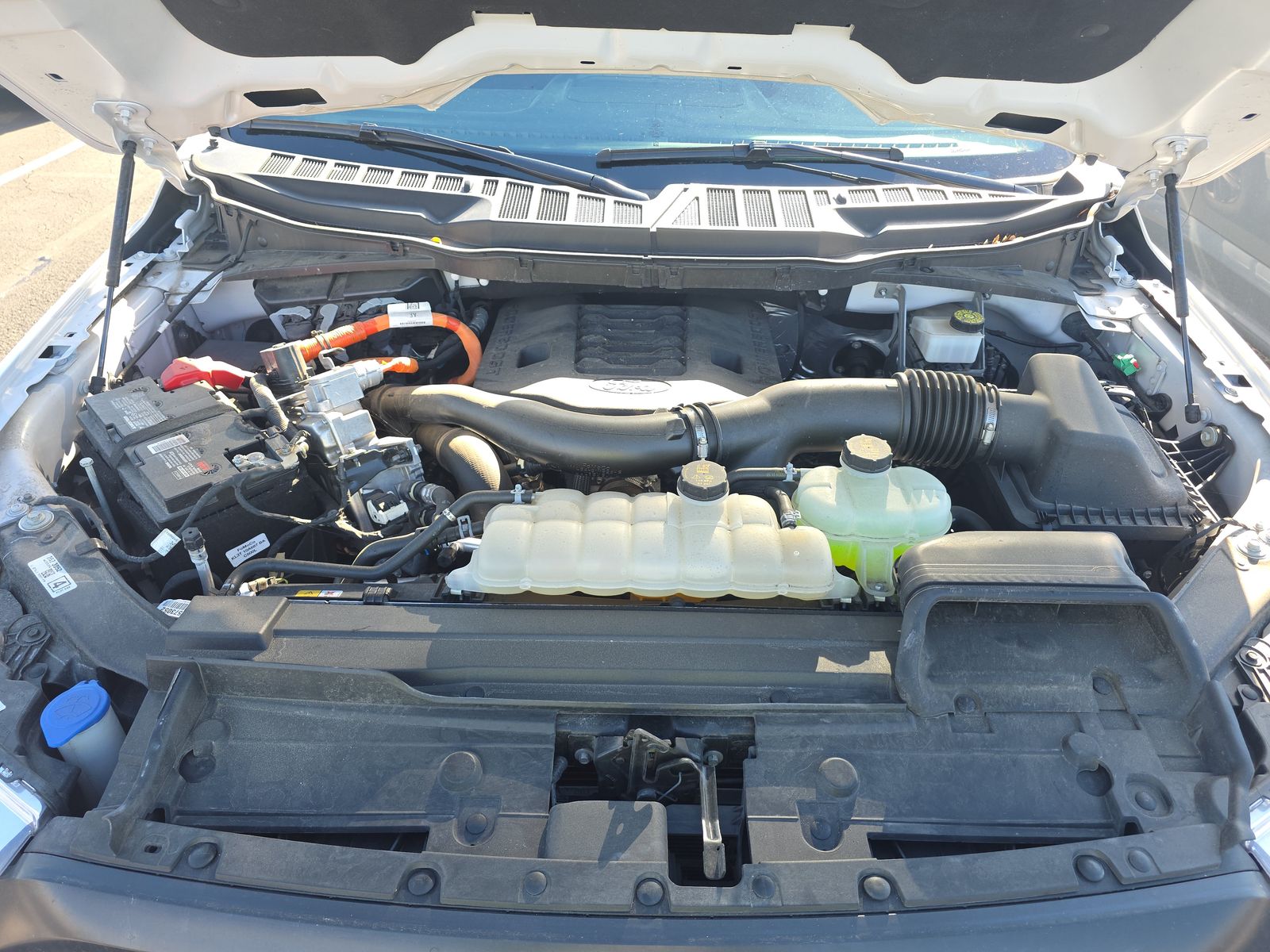 2023 Ford F-150 Hybrid XLT AWD