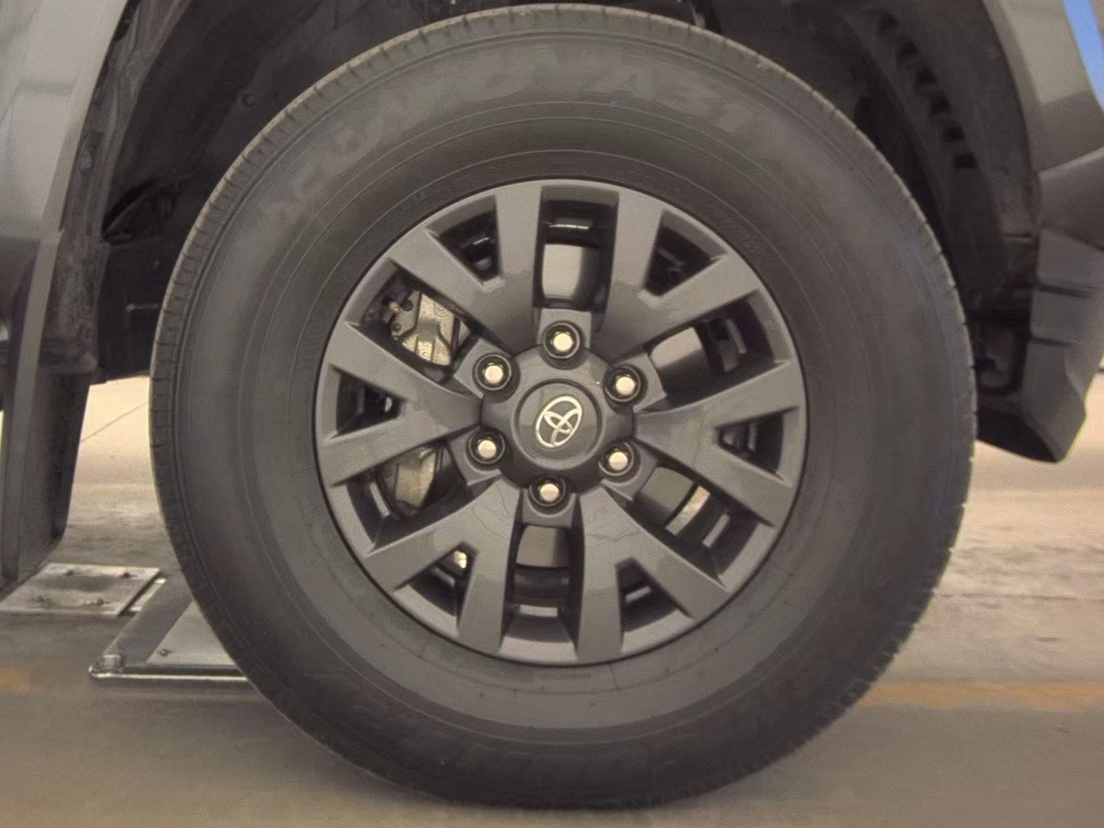 2022 Toyota Tacoma SR5 RWD