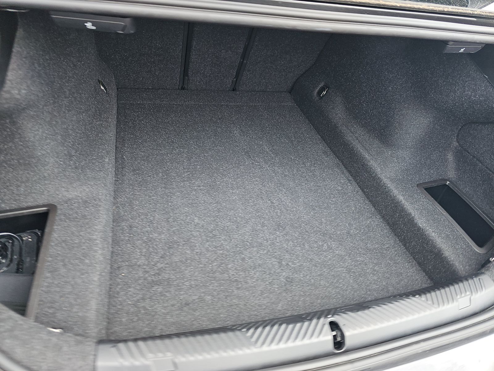 2025 BMW 5 Series 530i xDrive AWD