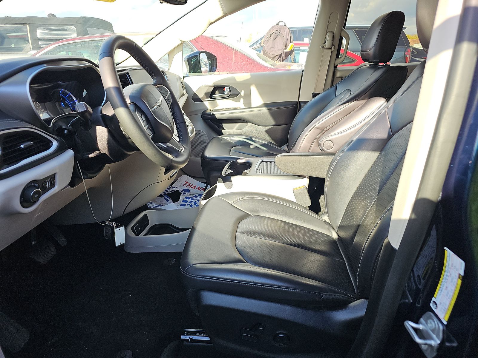 2024 Chrysler Pacifica Hybrid Select FWD