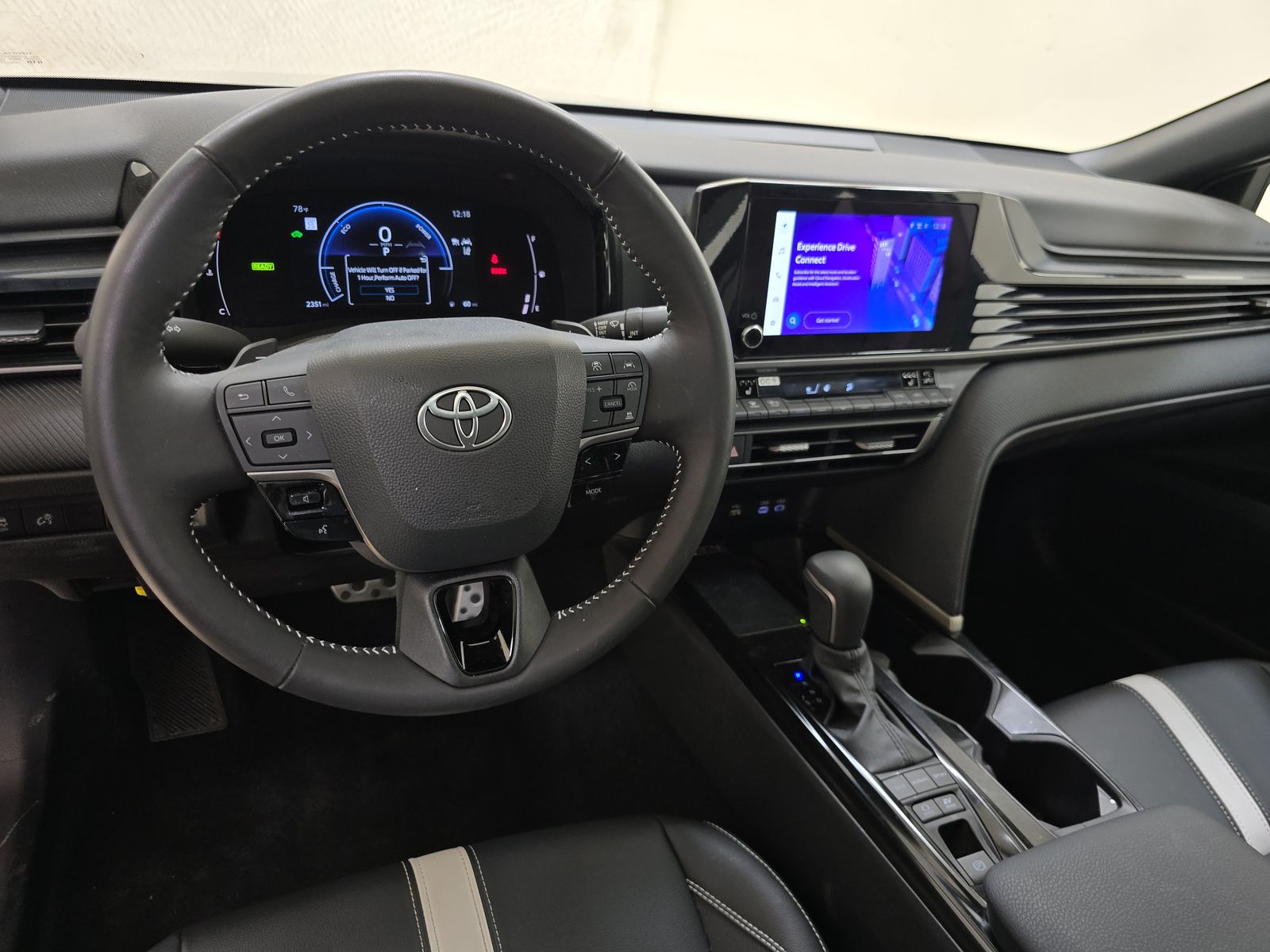 2025 Toyota Camry SE FWD