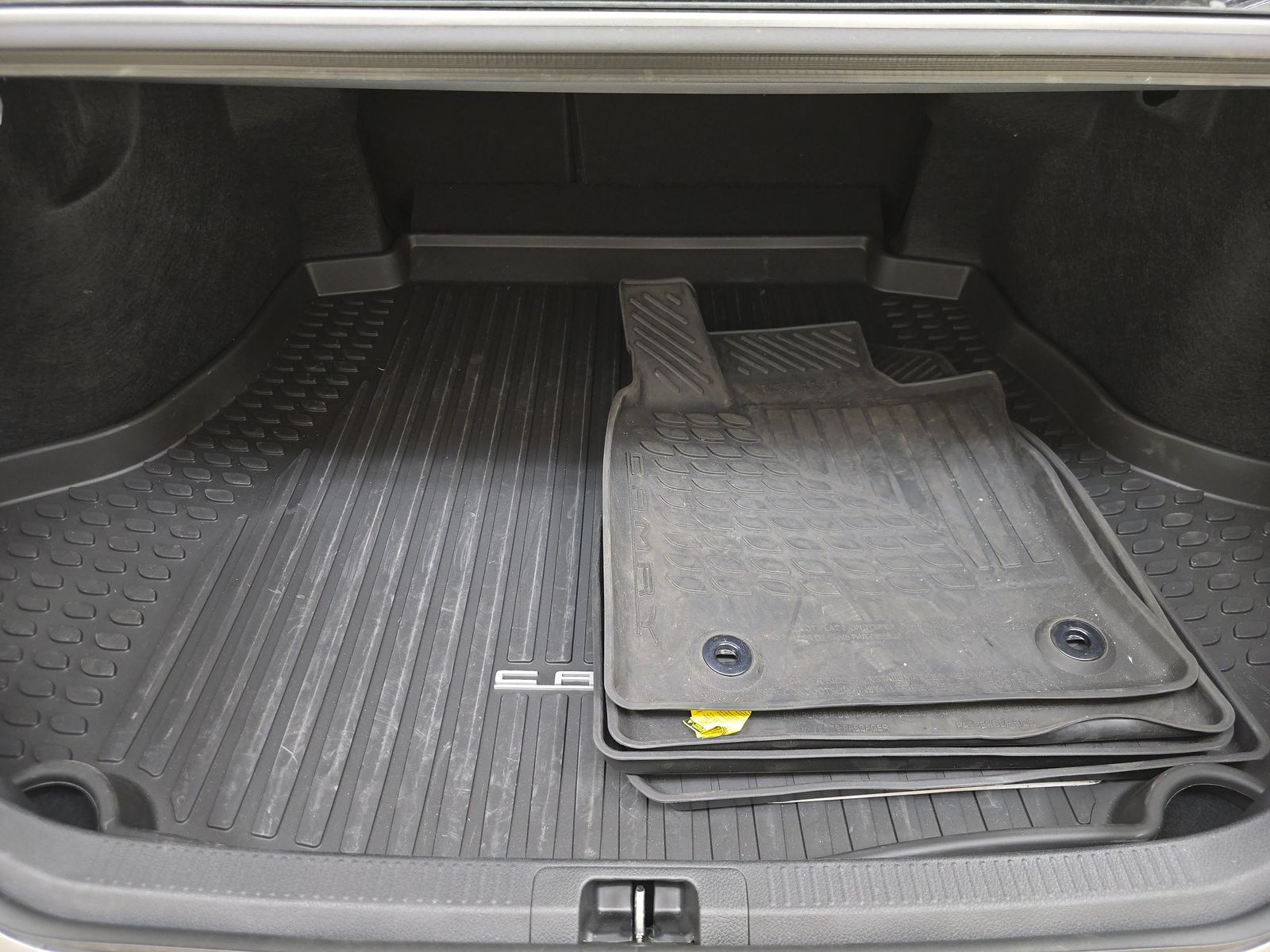 2025 Toyota Camry SE FWD