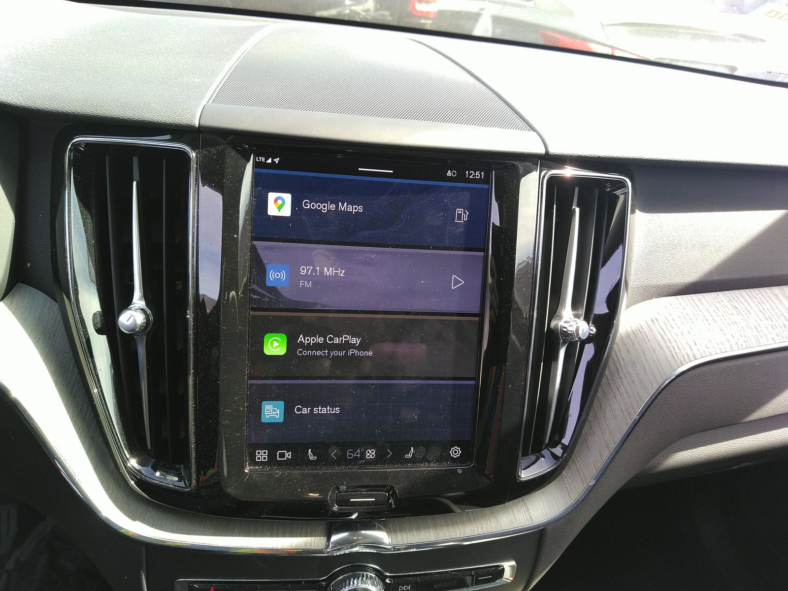 2025 Volvo XC60 B5 Plus AWD