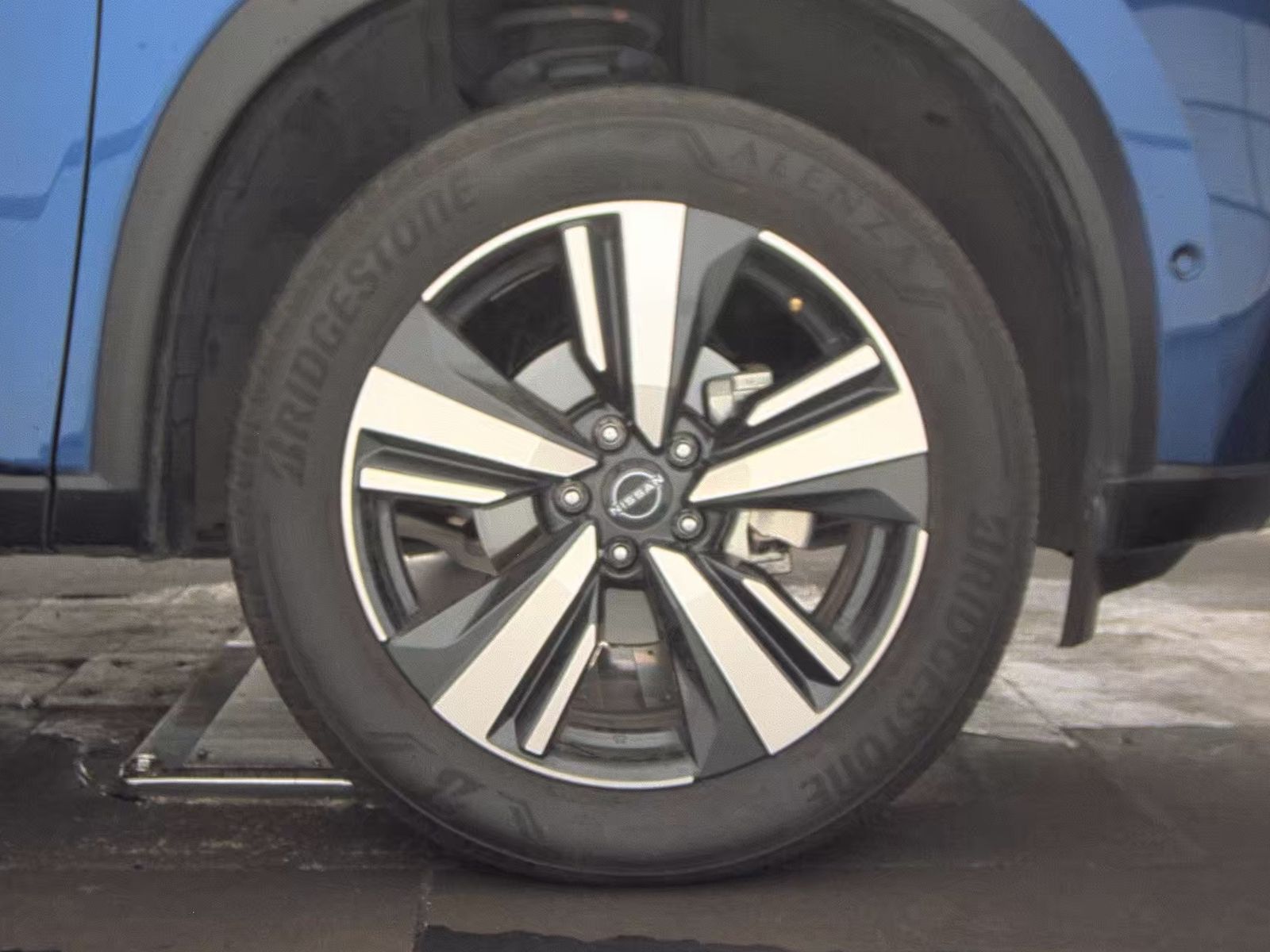 2023 Nissan Rogue Platinum AWD