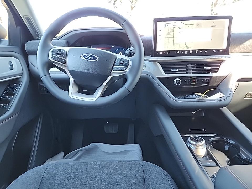2025 Ford Explorer Active AWD