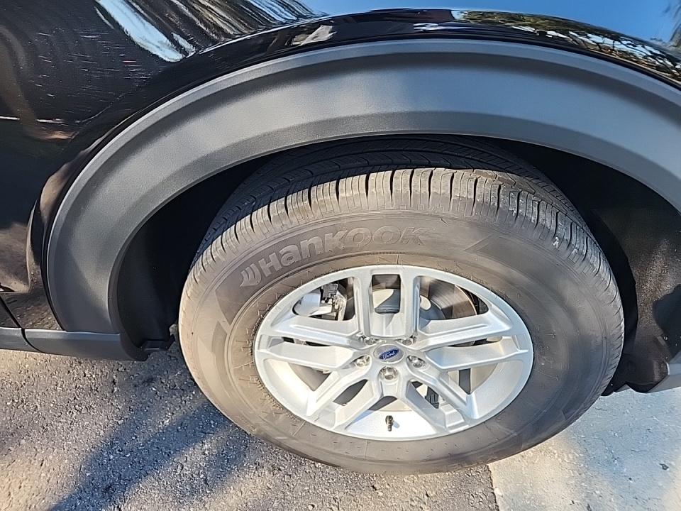 2025 Ford Explorer Active AWD