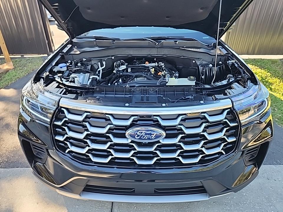 2025 Ford Explorer Active AWD