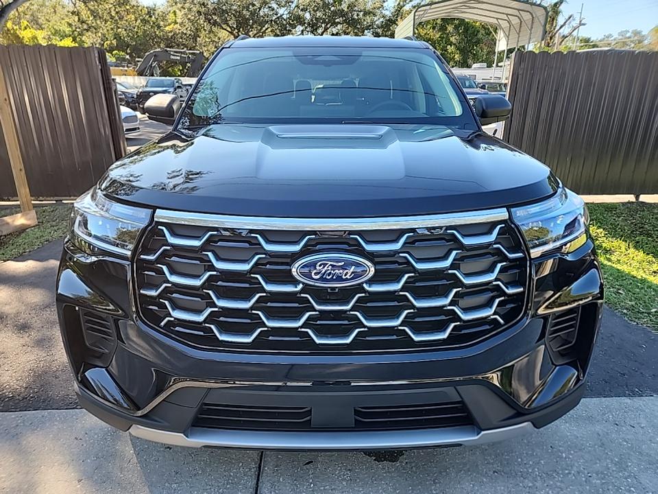 2025 Ford Explorer Active AWD