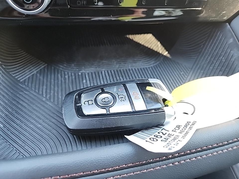 2025 Ford Explorer Active AWD