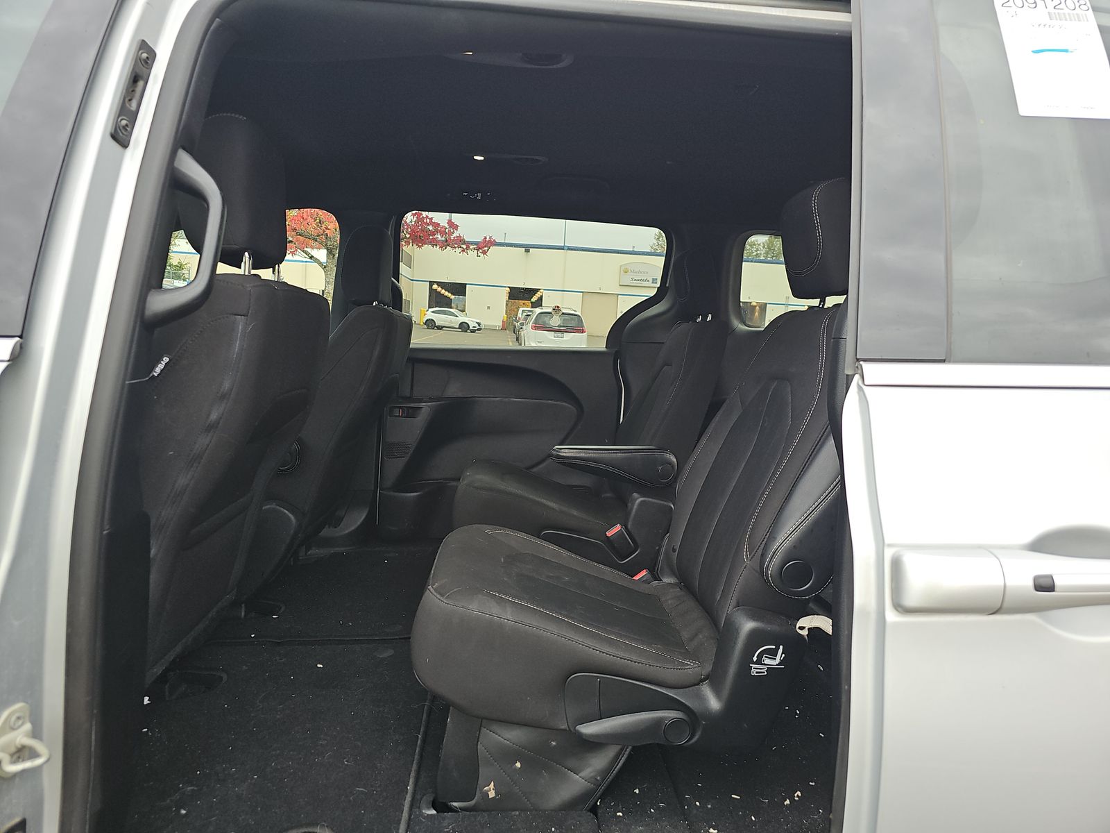 2023 Chrysler Pacifica Touring FWD