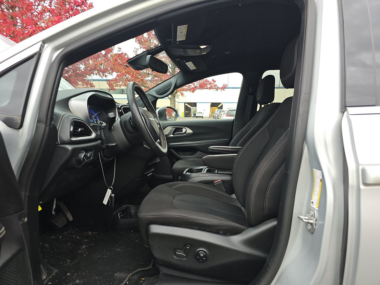 2023 Chrysler Pacifica Touring FWD