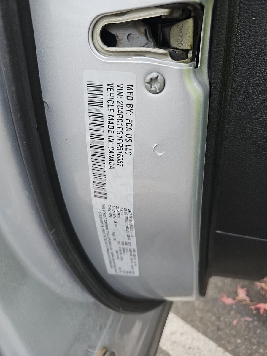 2023 Chrysler Pacifica Touring FWD