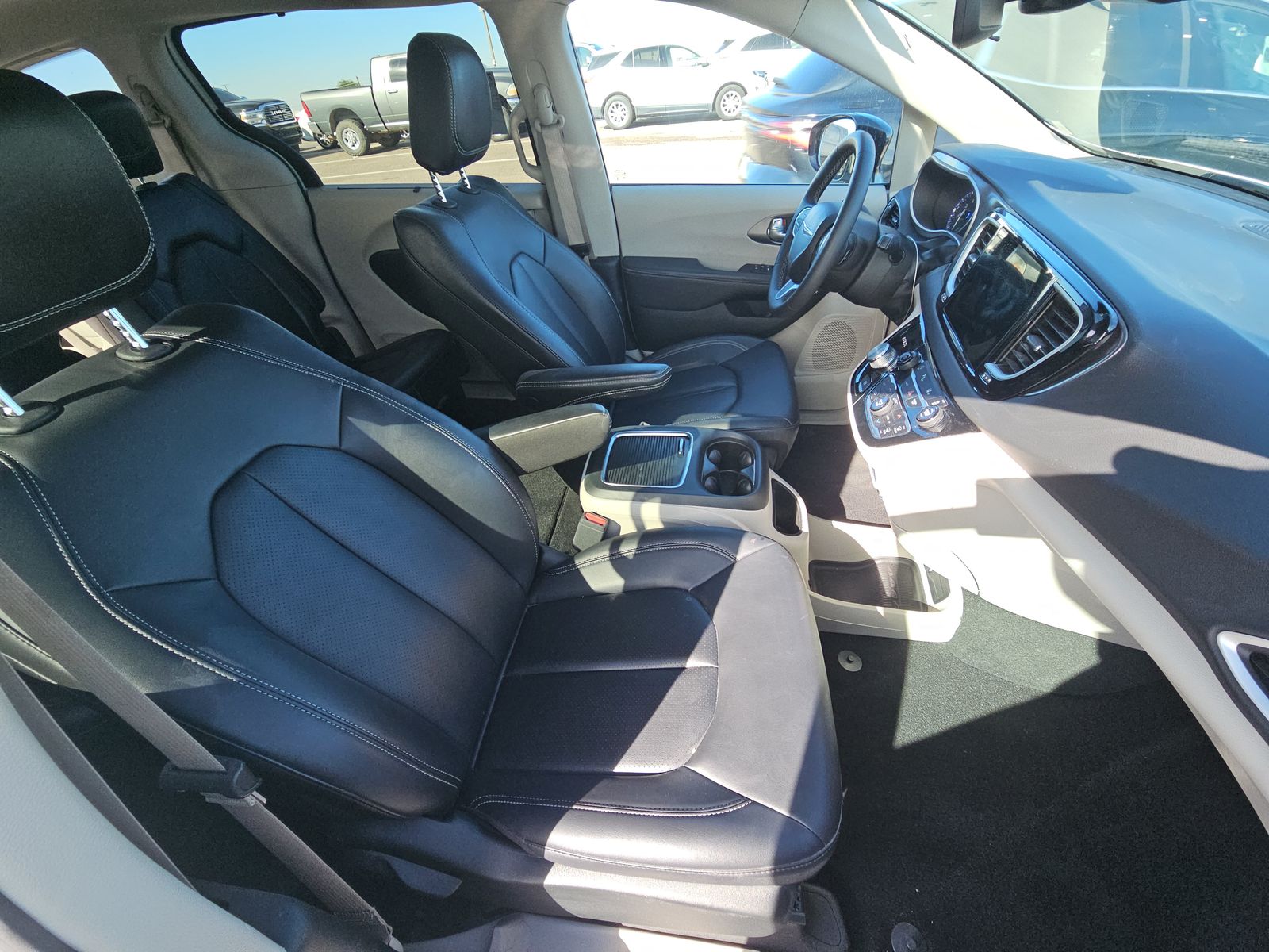 2024 Chrysler Pacifica Touring L FWD