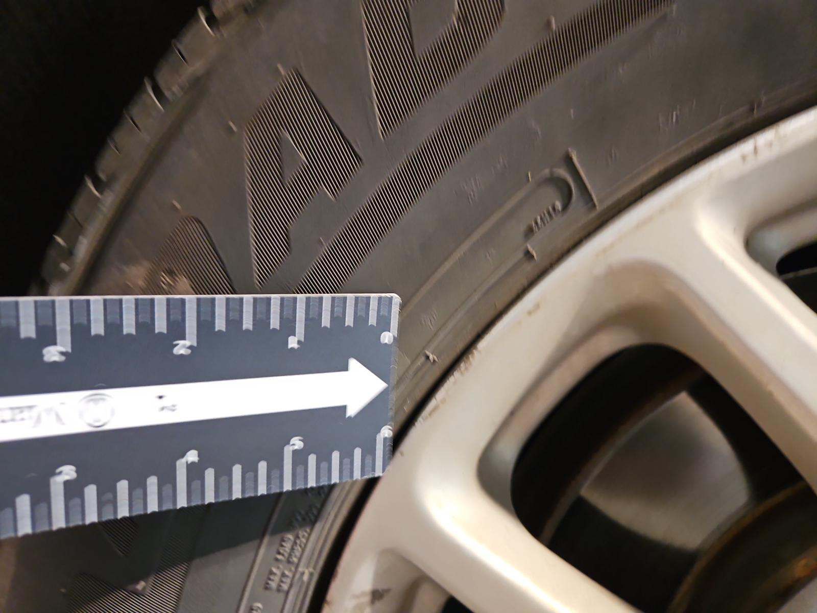 2023 Chrysler Pacifica Touring FWD