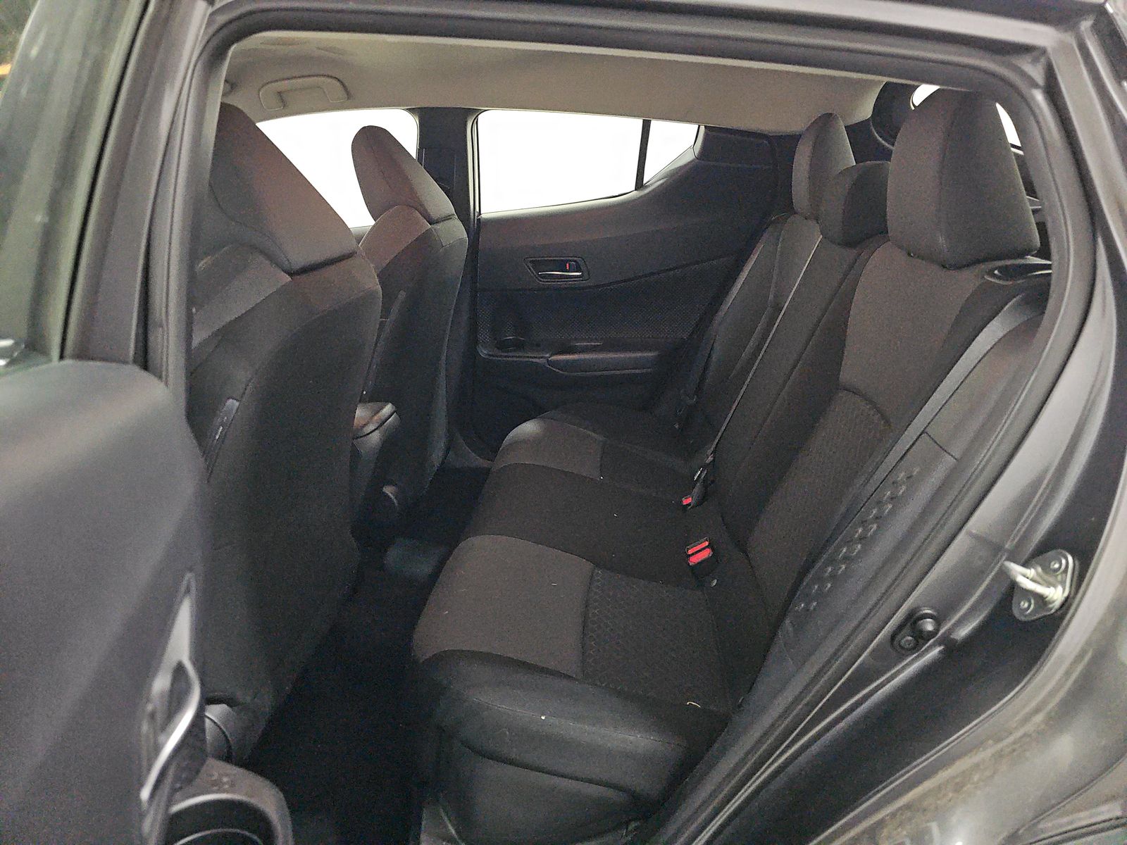 2020 Toyota C-HR LE FWD